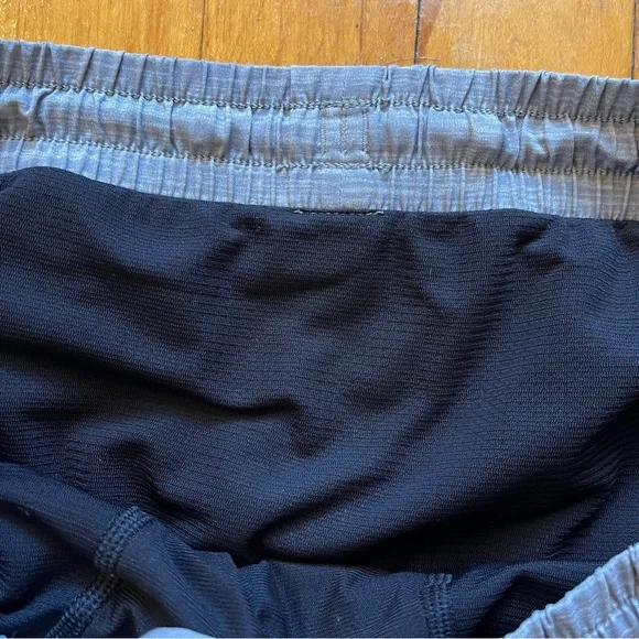 Lululemon Shorts Pace Breaker Men's Size Medium Grey Lined Athletic Drawstring - Picture 8 of 8